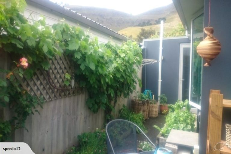 Photo of property in 4/9 Marsden Street, Heathcote Valley, Christchurch, 8022