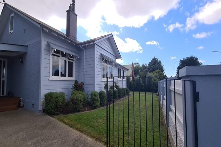 Photo of property in 4 Summerhays Street, Terrace End, Palmerston North, 4410