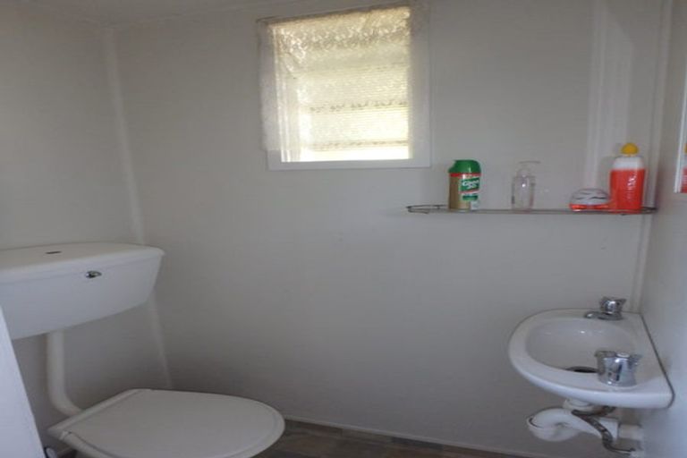 Photo of property in 115 Randolph Street, Woolston, Christchurch, 8062