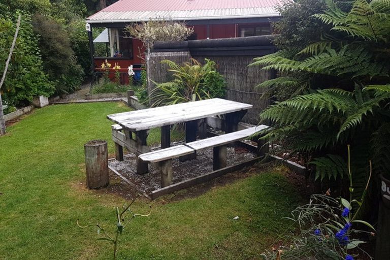 Photo of property in 10 Miro Crescent, Halfmoon Bay / Oban, Stewart Island, 9818