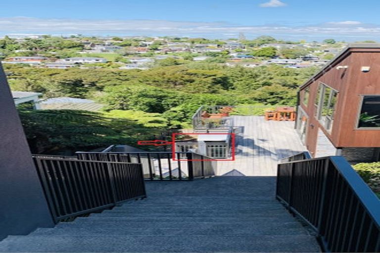 Photo of property in 44a Glen Vista Place, Bayview, Auckland, 0629