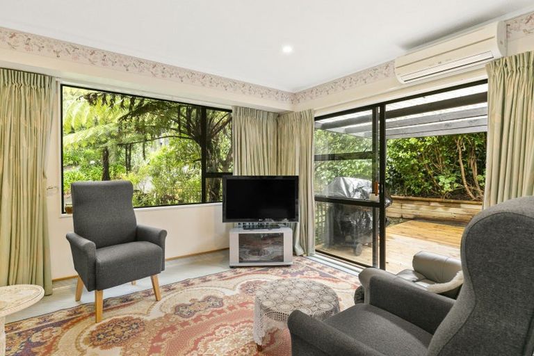 Photo of property in 23b Thatcher Crescent, Crofton Downs, Wellington, 6035