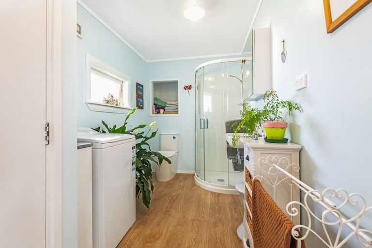 Photo of property in 34 Koputara Road, Himatangi Beach, Foxton, 4891