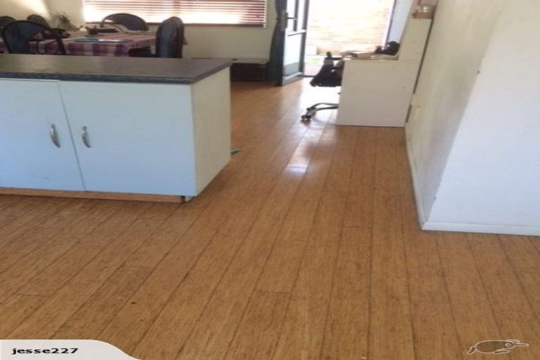 Photo of property in 29a Tane Road, Laingholm, Auckland, 0604