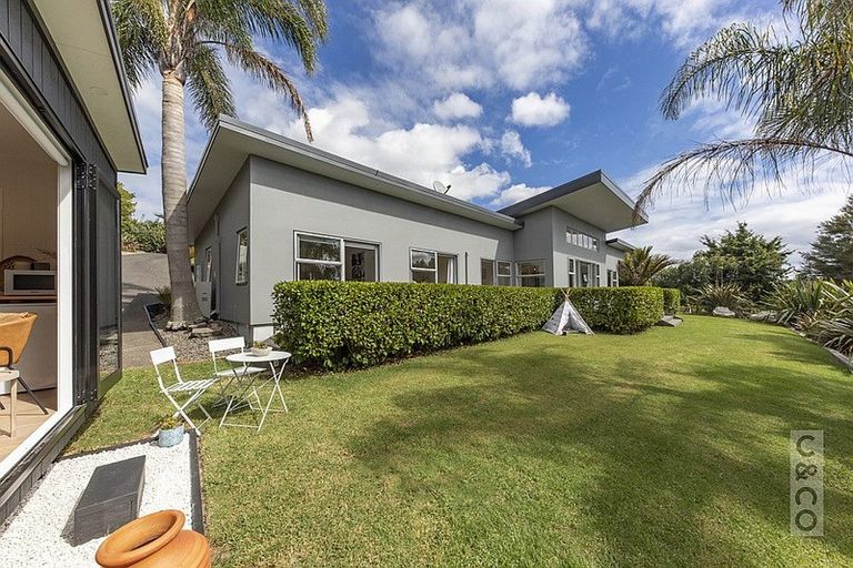 Photo of property in 10 The Rise, Waimauku, 0812