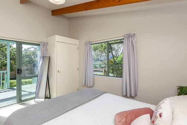Photo of property in 4 Clarkes Crescent, Paekakariki, 5034
