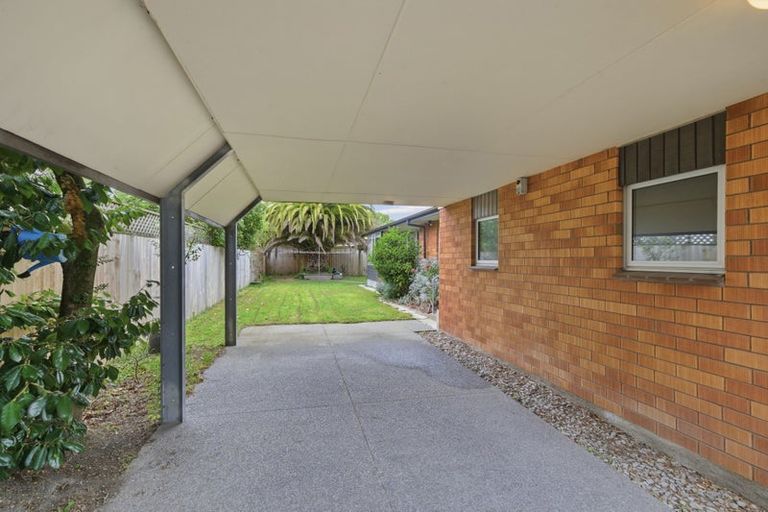 Photo of property in 53 Sayers Crescent, Ilam, Christchurch, 8041