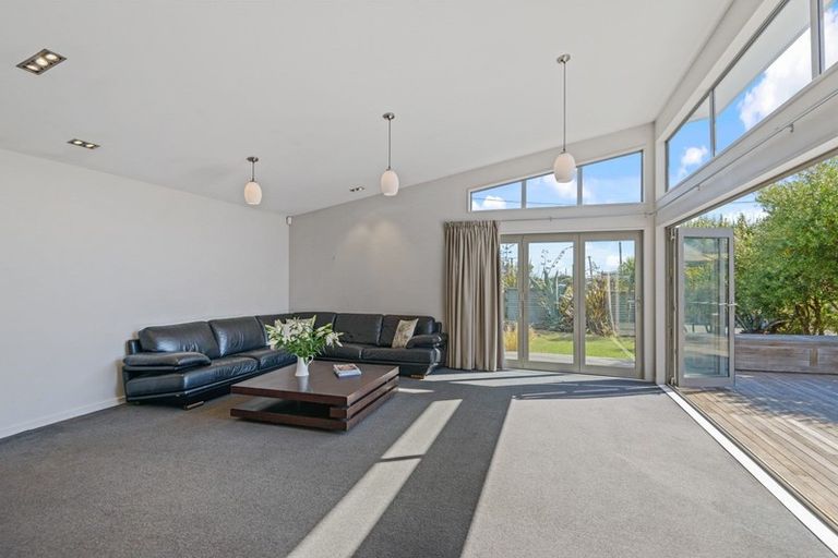 Photo of property in 9 Tedder Avenue, North New Brighton, Christchurch, 8083