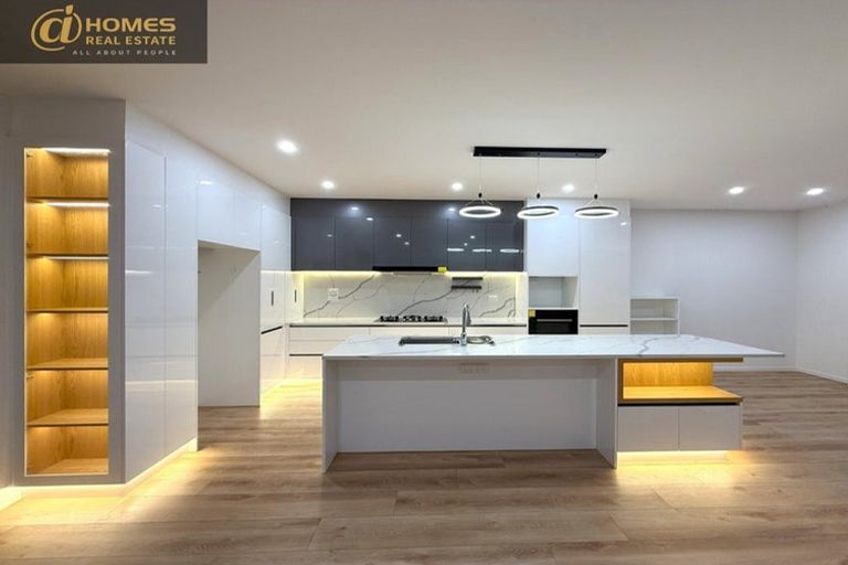 Photo of property in 56a Hogarth Rise, West Harbour, Auckland, 0618