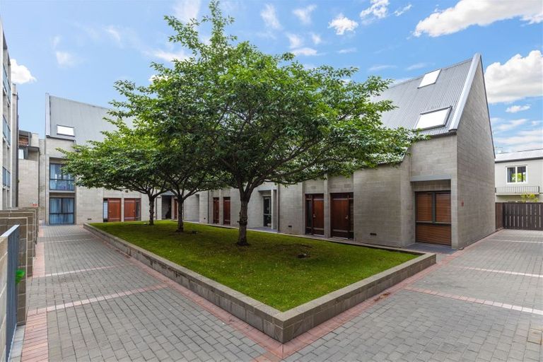 Photo of property in 7/868 Colombo Street, Christchurch Central, Christchurch, 8013