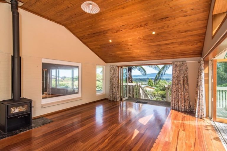 Photo of property in 35 Tui Crescent, Waikanae, 5036