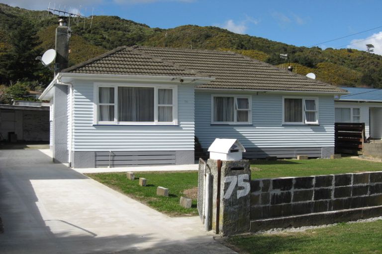 Photo of property in 75 Peel Place, Wainuiomata, Lower Hutt, 5014