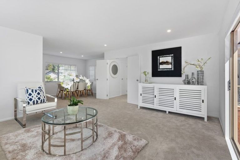 Photo of property in 18 Langana Avenue, Browns Bay, Auckland, 0630