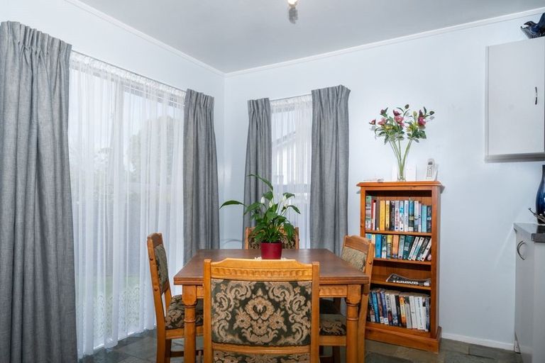 Photo of property in 4 Luanda Drive, Ranui, Auckland, 0612