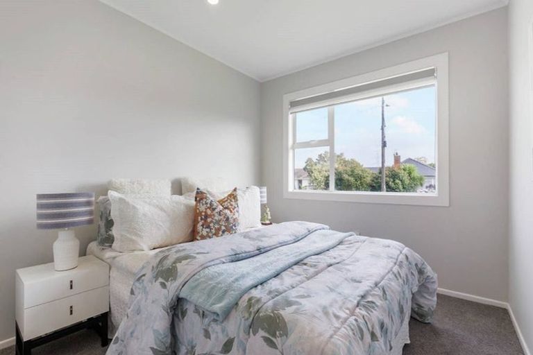 Photo of property in 48 Dale Crescent, Pakuranga, Auckland, 2010