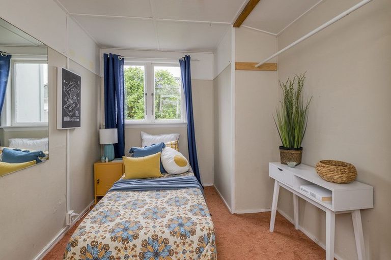 Photo of property in 74 Tilley Road, Paekakariki, 5034