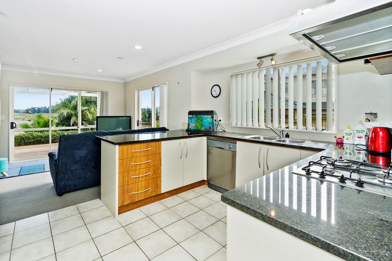 Photo of property in 29 Fergy Crescent, Wattle Downs, Auckland, 2103