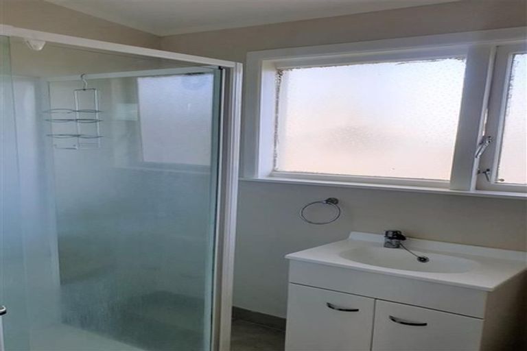 Photo of property in 1/312 Massey Road, Mangere East, Auckland, 2024