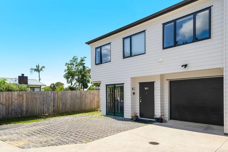 Photo of property in 52b Universal Drive, Henderson, Auckland, 0610