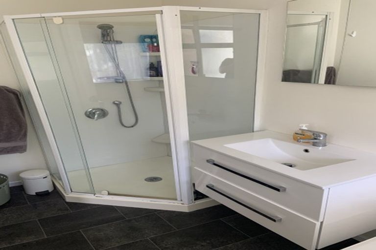 Photo of property in 10 Halswater Drive, Churton Park, Wellington, 6037