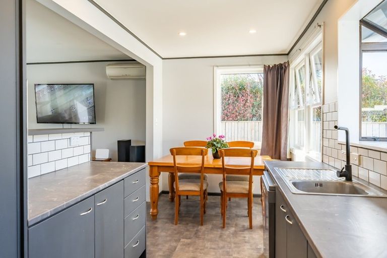 Photo of property in 27 Mountbatten Grove, Clouston Park, Upper Hutt, 5018