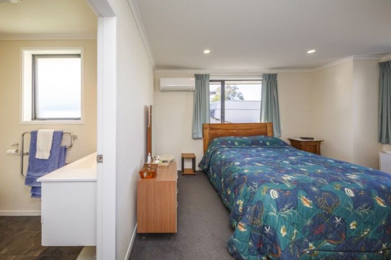 Photo of property in 4 Northbrook Court, Roslyn, Palmerston North, 4414