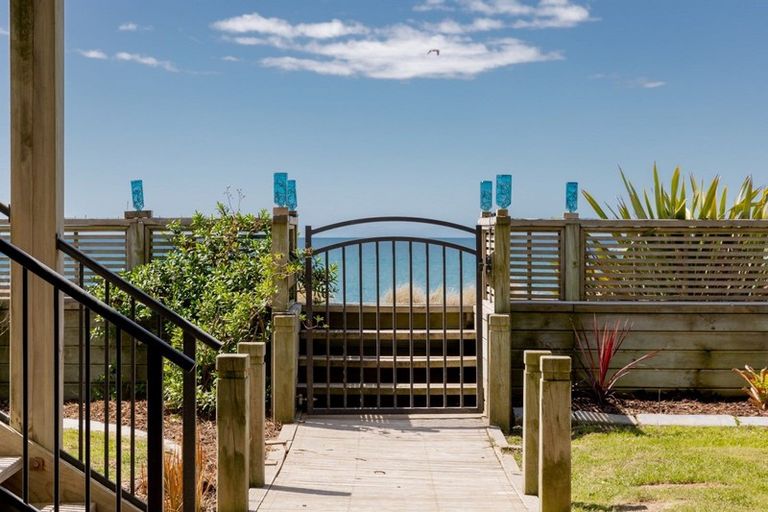 Photo of property in 3 Pukehina Parade, Pukehina, Te Puke, 3189