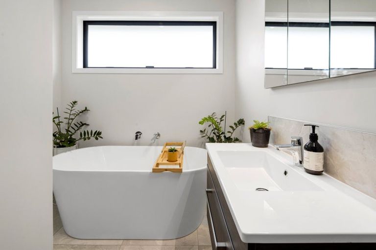 Photo of property in 21 Delta Way, Te Kowhai, Hamilton, 3288