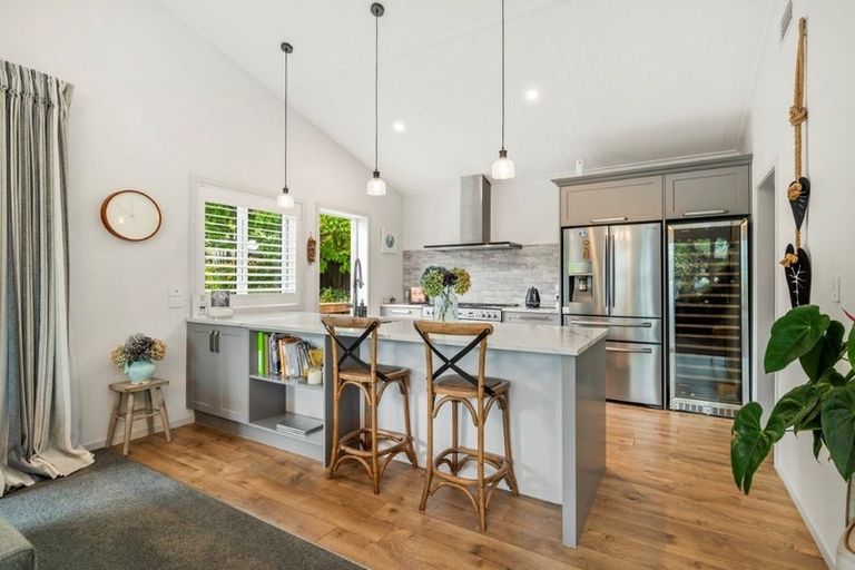 Photo of property in 70 Chesham Avenue, Waipahihi, Taupo, 3330