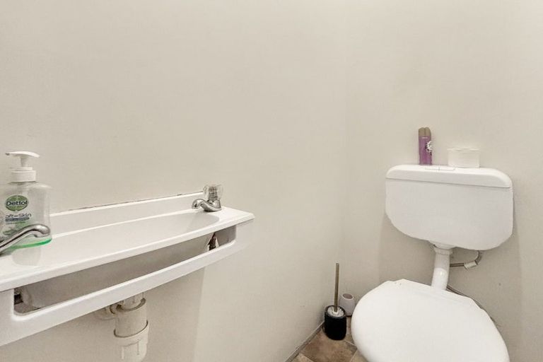 Photo of property in City Lodge, 202/115 Vivian Street, Te Aro, Wellington, 6011