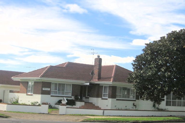 Photo of property in 65 Puhinui Road, Manukau, Auckland, 2104