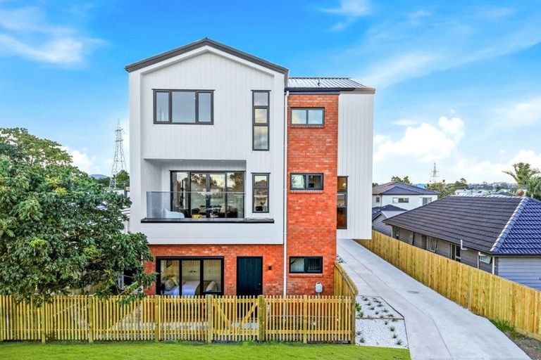 Photo of property in 3/14 Karamu Street, Strandon, New Plymouth, 4312