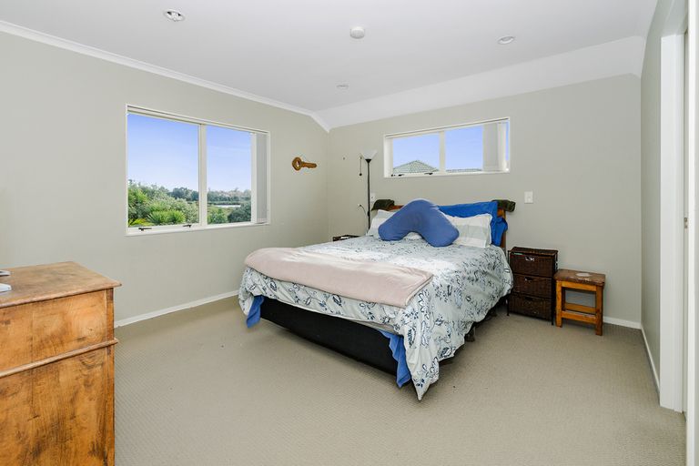 Photo of property in 29 Fergy Crescent, Wattle Downs, Auckland, 2103
