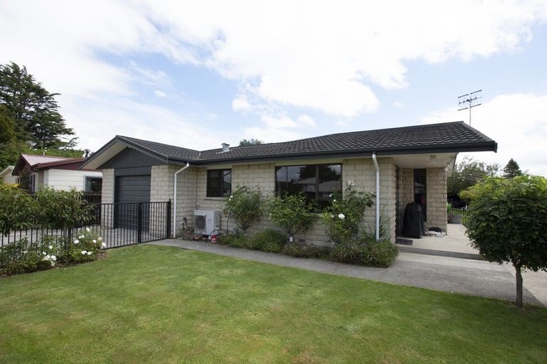 Photo of property in 72 Mackenzie Street, Winton, 9720