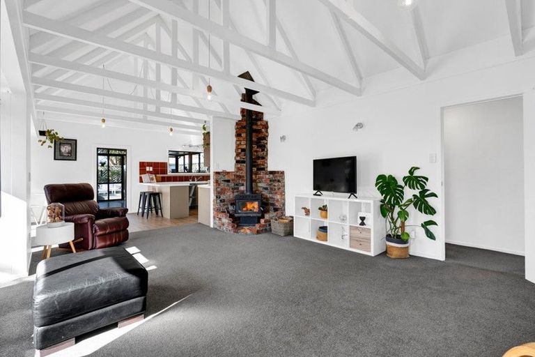 Photo of property in 73 Rewa Street, Inglewood, 4330