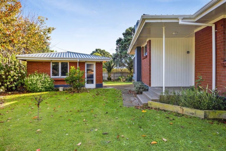 Photo of property in 73 Ihaia Road, Opunake, 4616