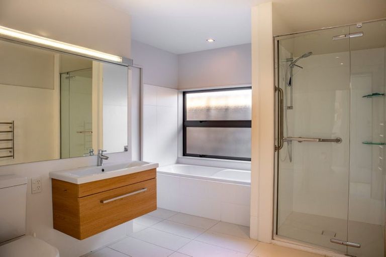 Photo of property in 272c Karori Road, Karori, Wellington, 6012