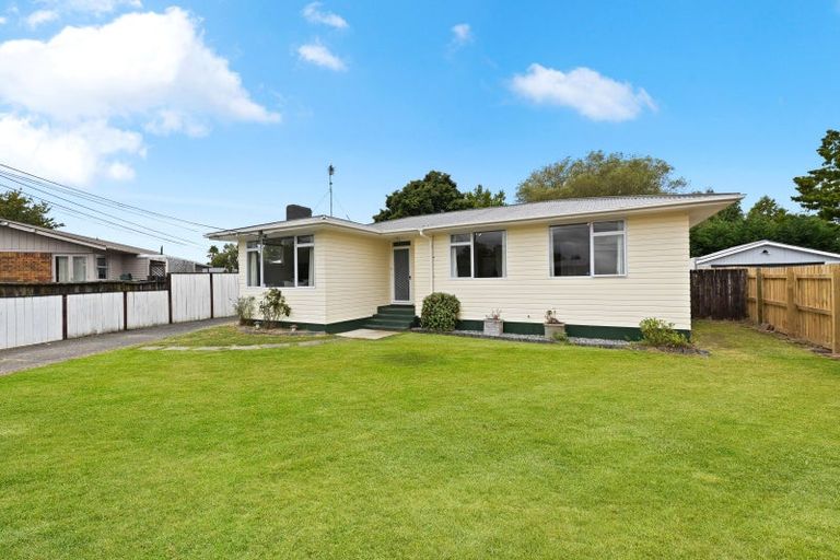 Photo of property in 58 Garden Heights Avenue, Glenview, Hamilton, 3206