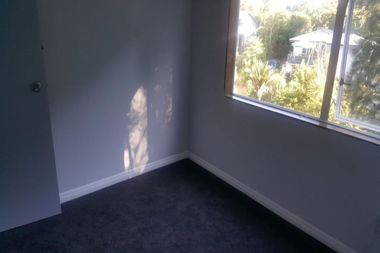 Photo of property in 109 Tirimoana Road, Te Atatu South, Auckland, 0602