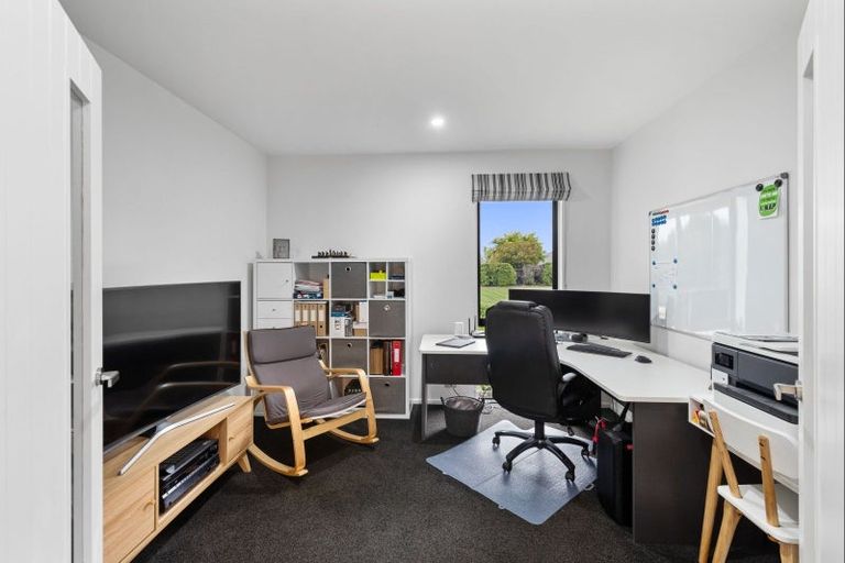 Photo of property in 59 Jacks Drive, West Melton, 7618