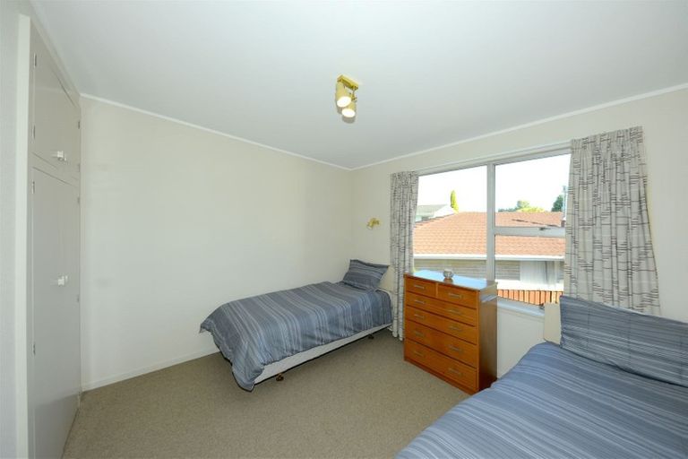 Photo of property in 15 Guinness Crescent, Ilam, Christchurch, 8041