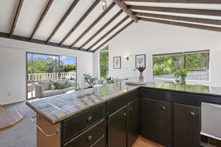 Photo of property in 5 Amokura Street, Waikanae, 5036