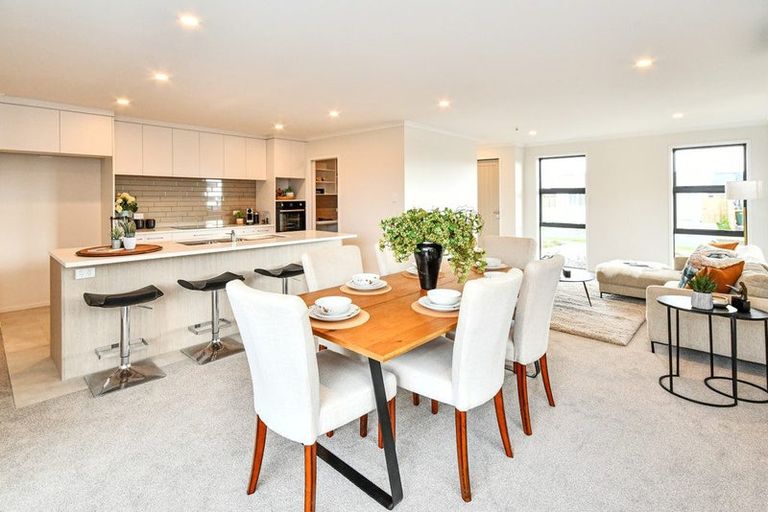 Photo of property in 12 Uatoto Road, Clarks Beach, 2122