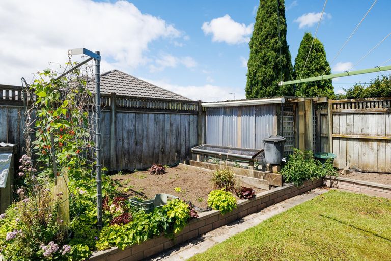Photo of property in 18 Airport Drive, Milson, Palmerston North, 4414