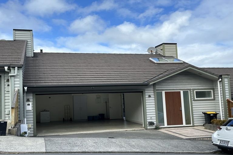 Photo of property in 20 Cameron Street, Kaiwharawhara, Wellington, 6035