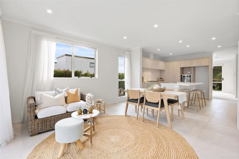 Photo of property in 108 Matairangi Avenue, Totara Heights, Auckland, 2105