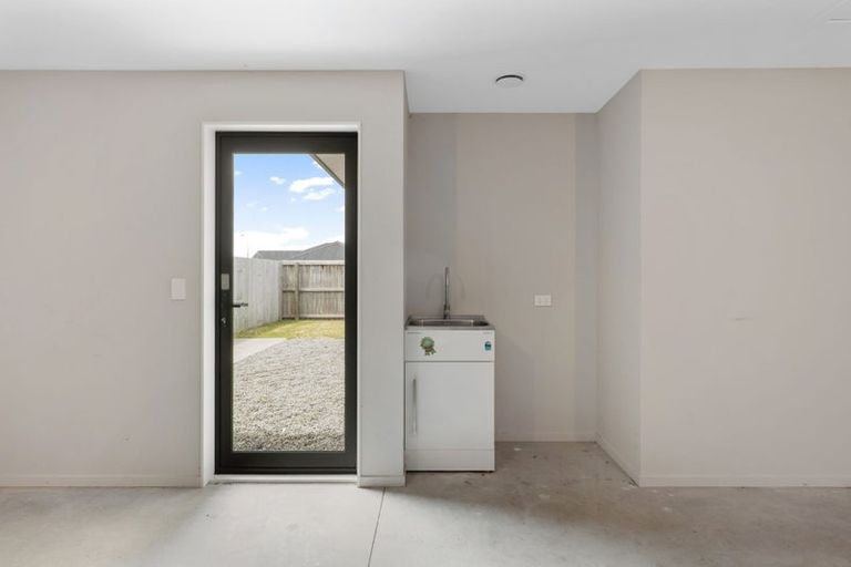 Photo of property in 38 Nicolau Avenue, Rolleston, 7615