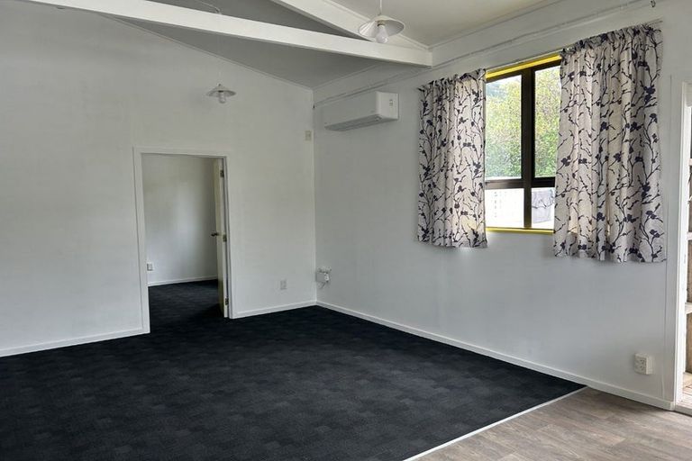 Photo of property in 151a Waikawa Road, Picton, 7220