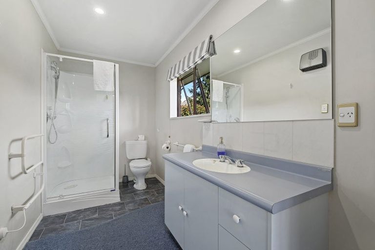 Photo of property in 18 Orchard Road, Wanaka, 9382