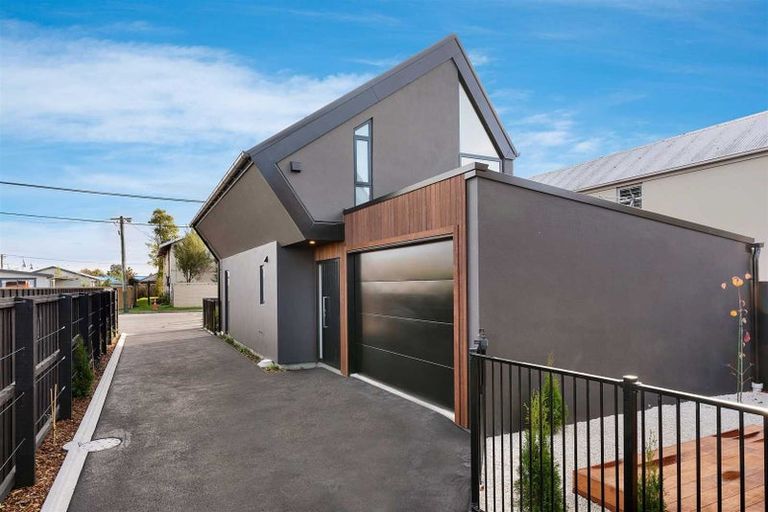 Photo of property in 480b Barbadoes Street, Edgeware, Christchurch, 8013